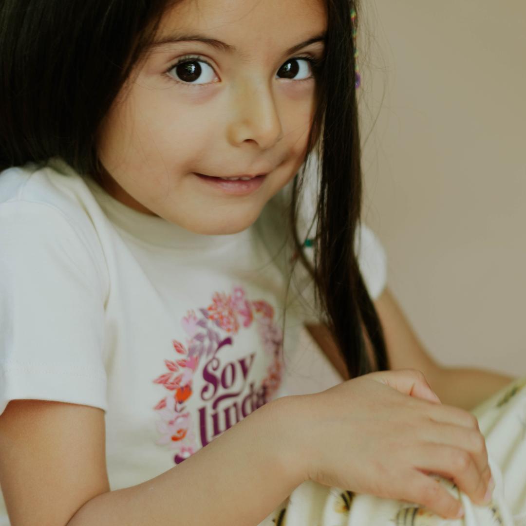 "Soy Linda Ruby" Organic Cotton Graphic Tee