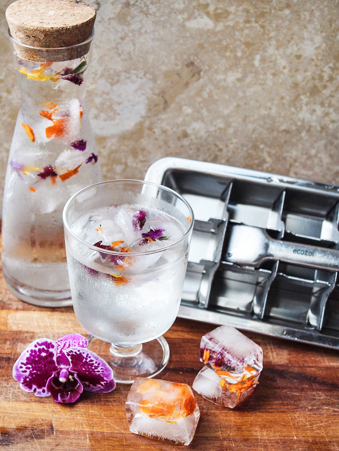 Ecozoi Ice Maker Tray for Freezer, Stainless Steel Ice Cubes Trays with Easy Release Handle, 1 Pack